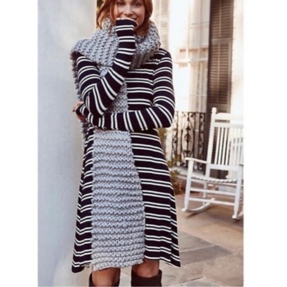 EUC Women's ANTHROPOLOGIE Maeve Striped Turtleneck Dress Navy/White‎ | Size XS - Picture 2 of 8